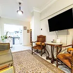 Flat 5 Min To Bagdat Ave 8 Min To Moda In Kadikoy