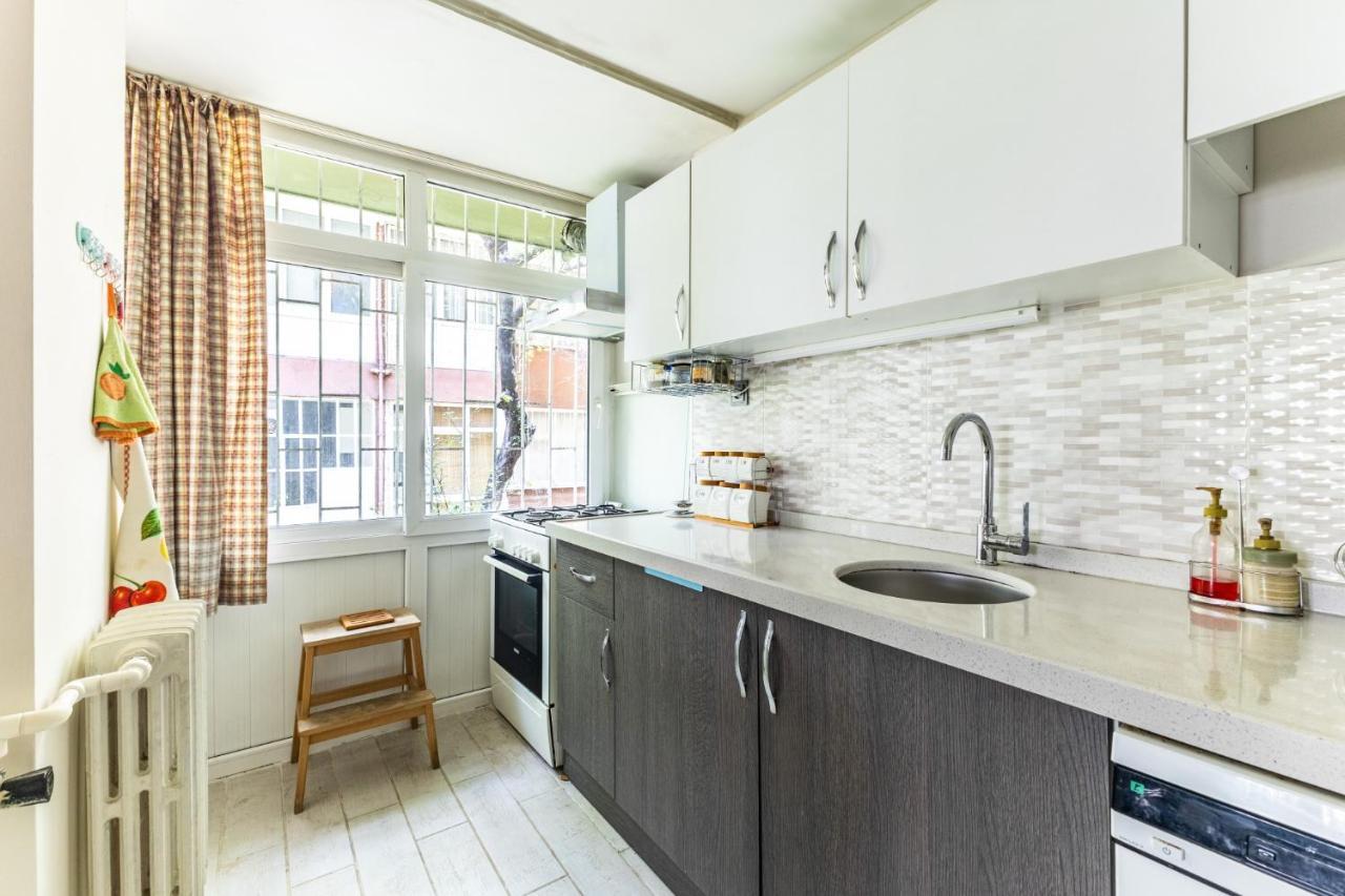 Flat 5 Min To Bagdat Ave 8 Min To Moda In Kadikoy Daire