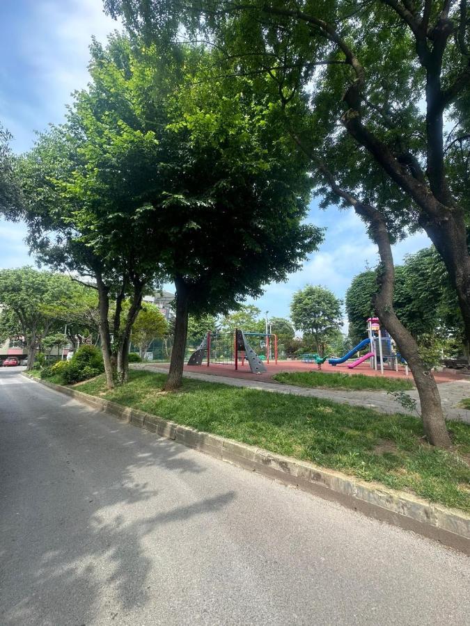 Flat 5 Min To Bagdat Ave 8 Min To Moda In Kadikoy